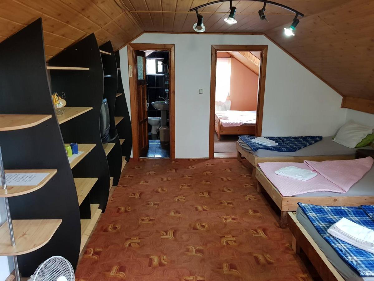 Hompot Accommodation Deva Exterior photo